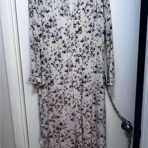 Cloth & Stone Black and White Floral Long Sleeve Dress